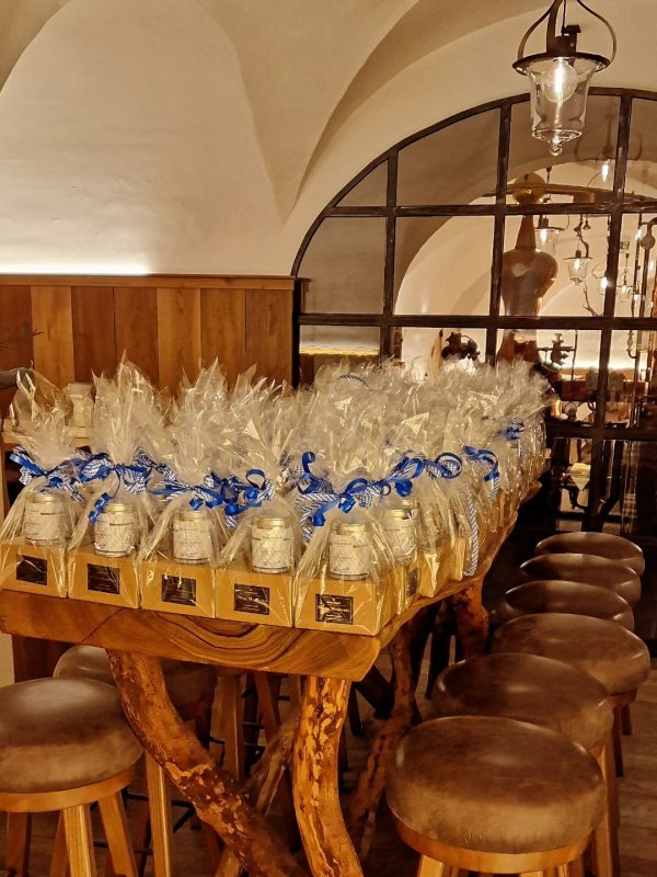 Geschenktisch für die Gäste eines Events