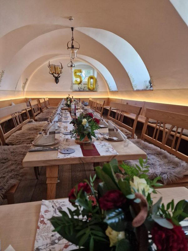 Geburtstagstisch in der Brennerei